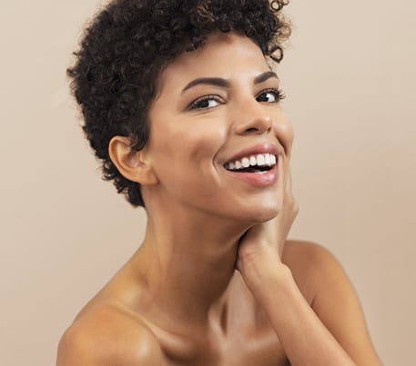 Cirujano plástico cerca de hospital san charbel